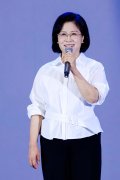 <b>的老年人一个都不克不及落伍</b>